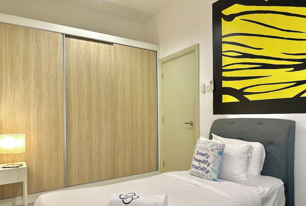 Southkey Mosaic Mid Valley by Stayrene