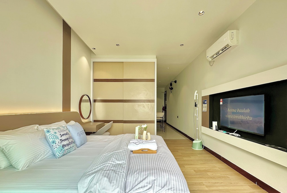 Paragon Suites CIQ By Stayrene