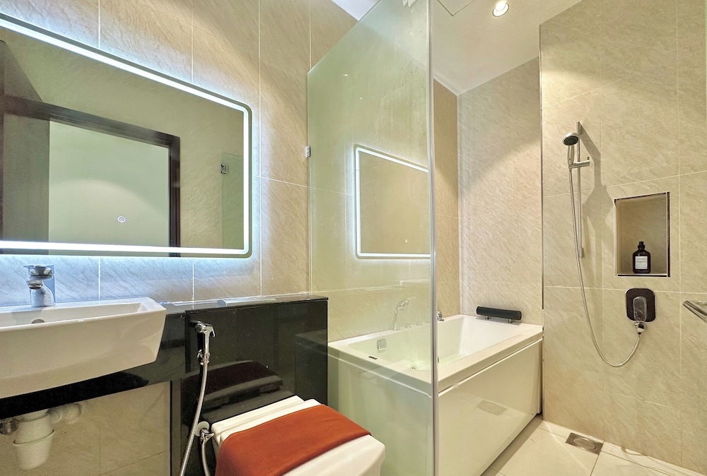 Paragon Suites CIQ By Stayrene