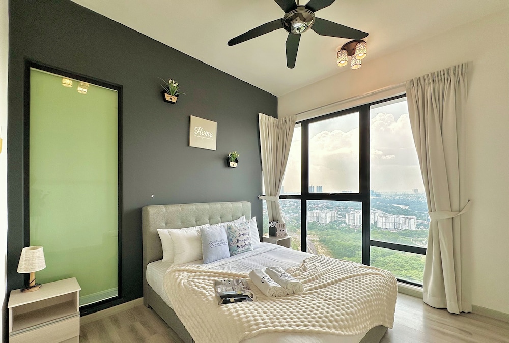 Southkey Mosaic Mid Valley by Stayrene