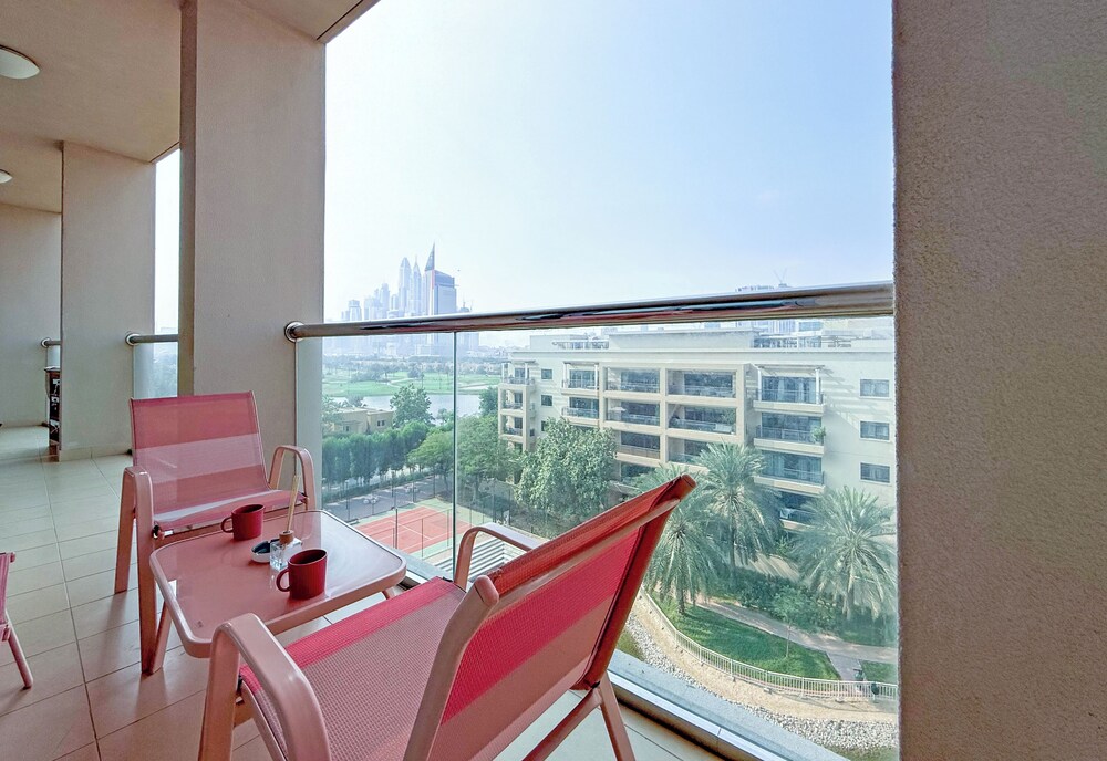 bnbme - Golf Tower - 2 BDR