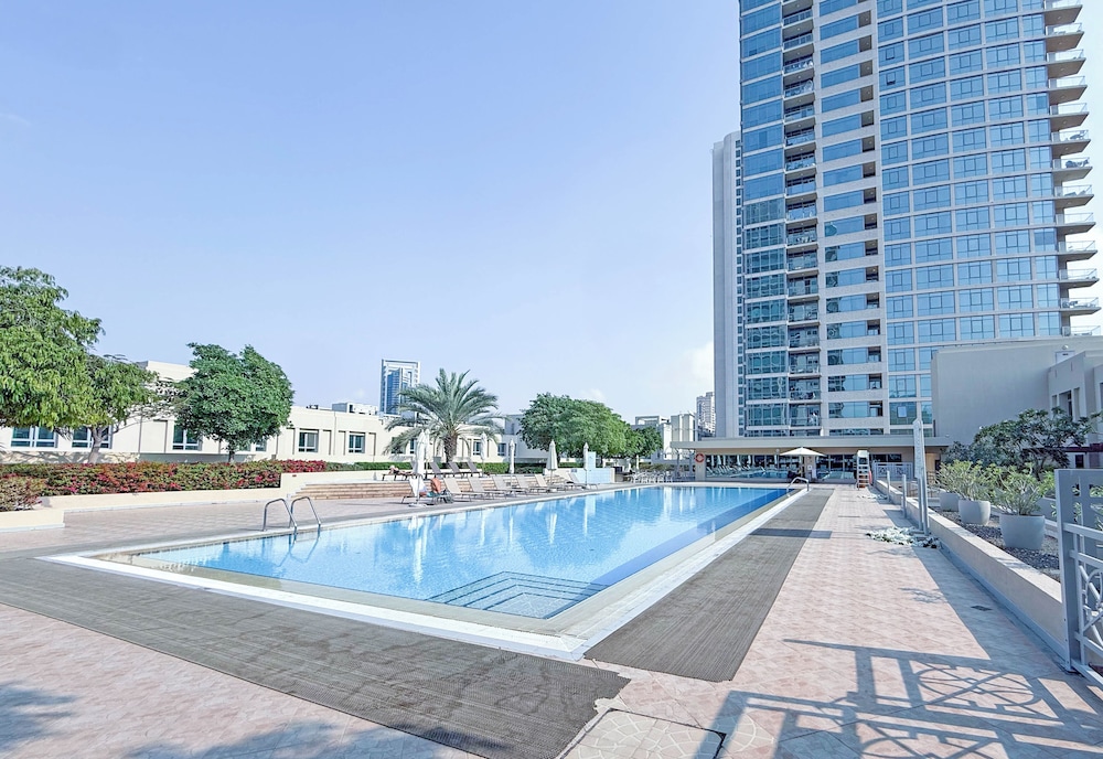 bnbme - Golf Tower - 2 BDR