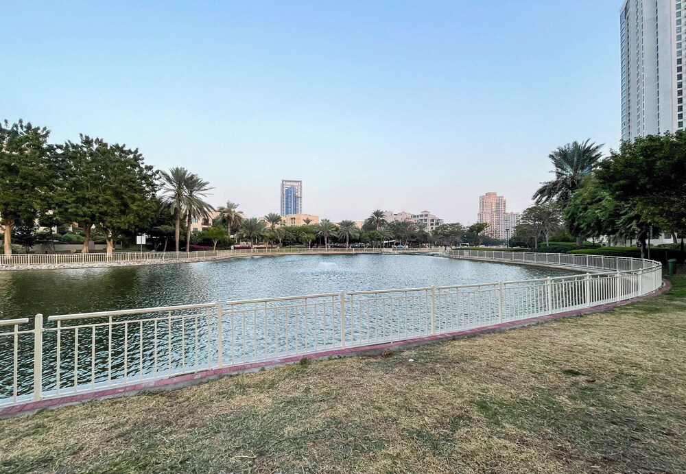 bnbme - Golf Tower - 2 BDR