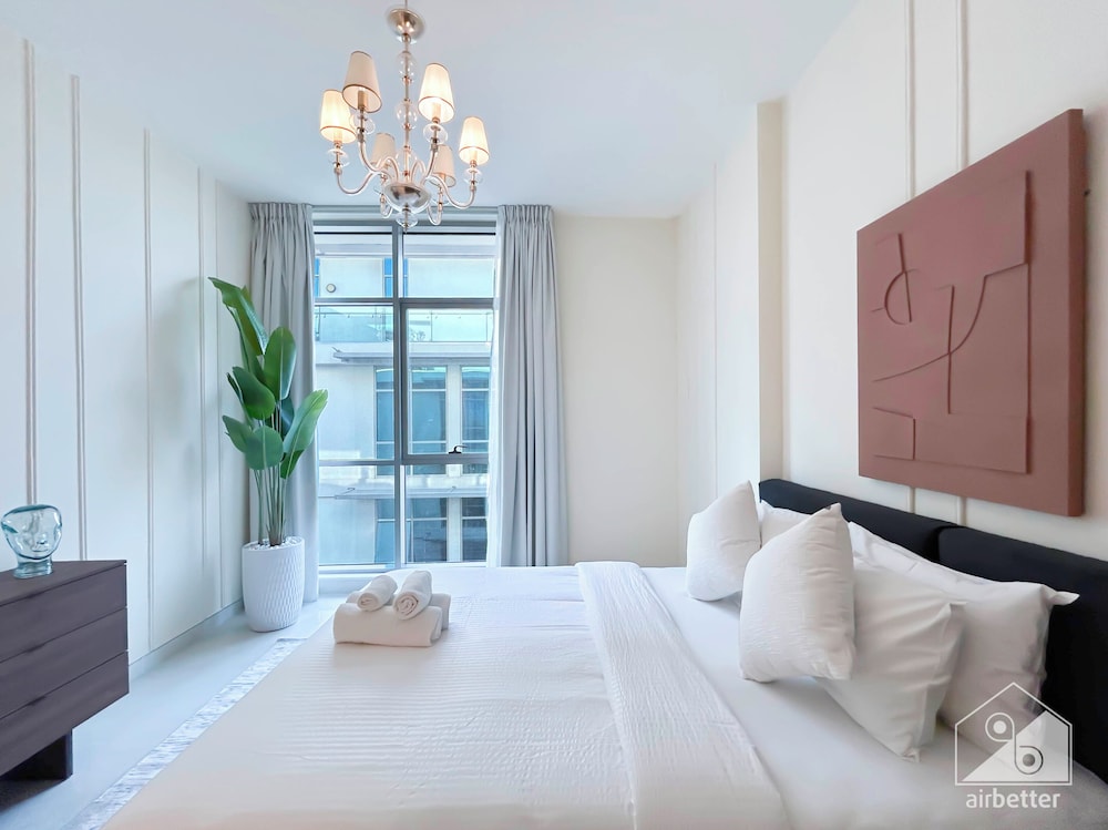 Your Perfect Meydan Getaway: 1B Polo Residence C3