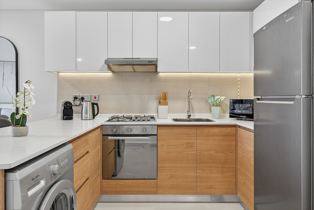 Radiant Boulevard by DVH Luxe Retreats