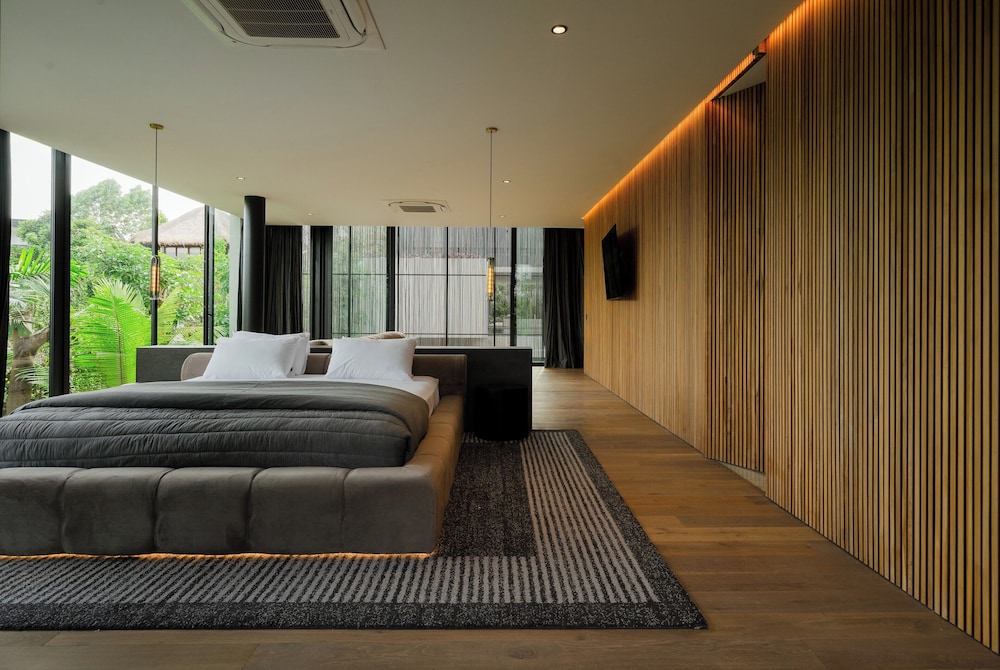 Lux Escape 6BD Architectural Masterpiece