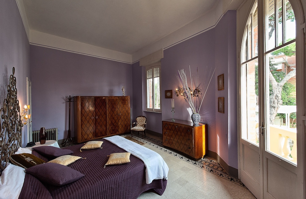 Fantastic Liberty Villa in the Heart of Versilia view 3