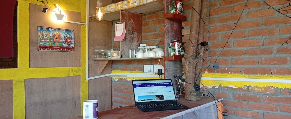 Everest Home Stay Apartment Timal II