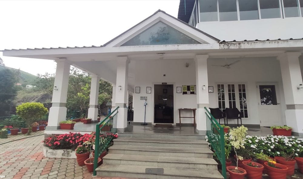 Falcon Crest Resort