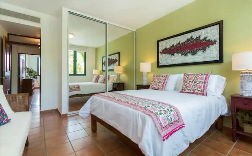 Golfside Villas - Property Image 11