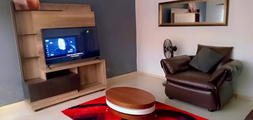 Fully Furnished Apartment Close to Amenities view 5