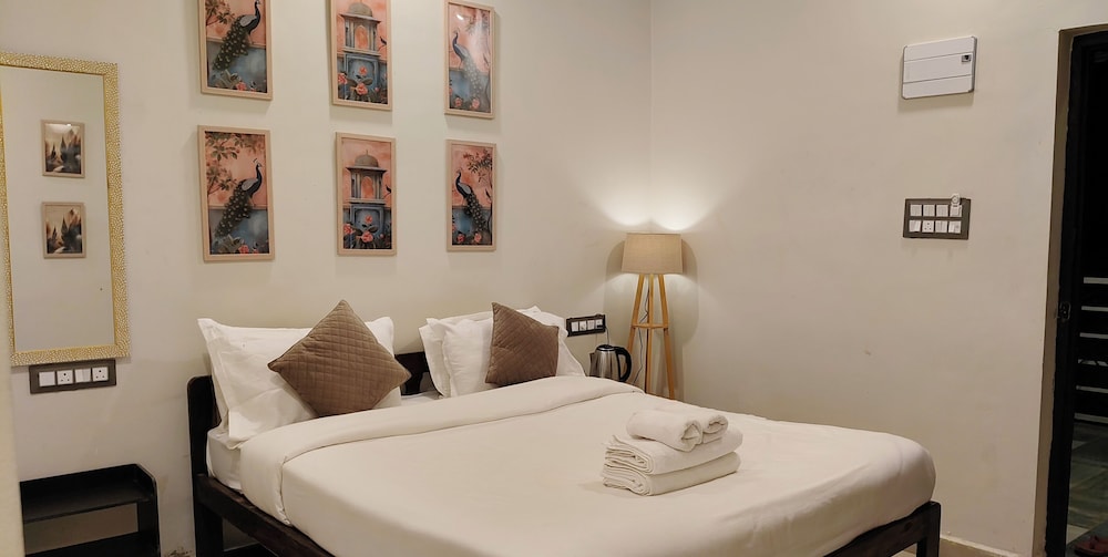 Goya Gate Beach Resort