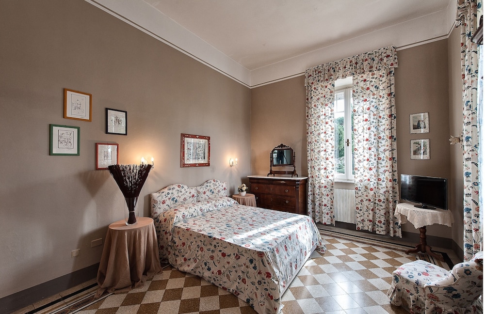 Fantastic Liberty Villa in the Heart of Versilia view 5