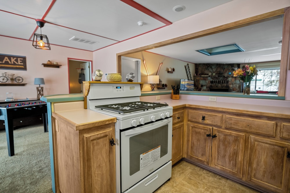 Wanderlust Lodge