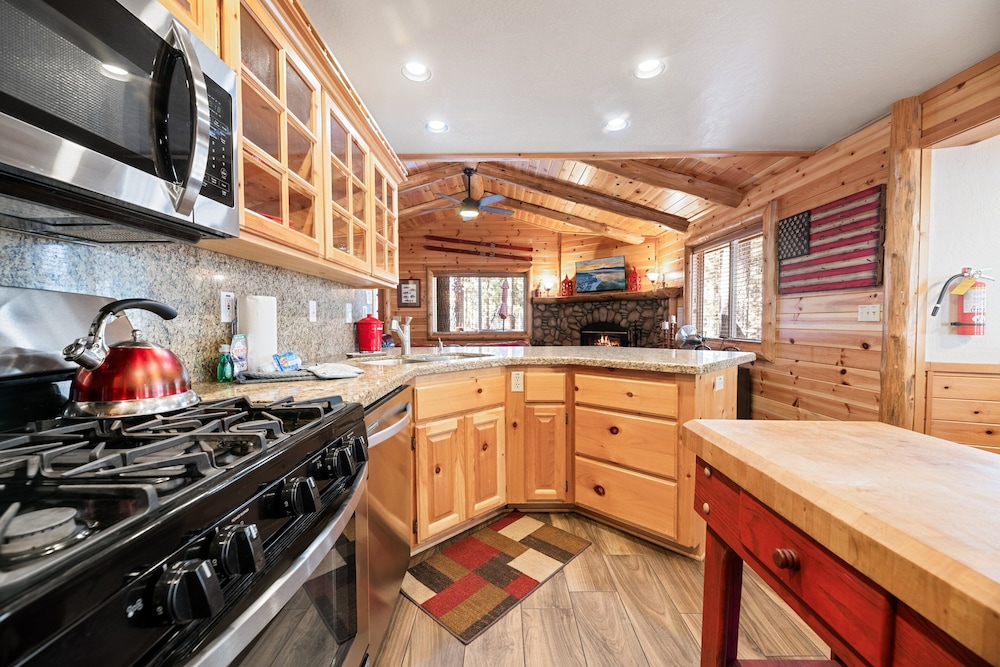 Catalina Creekside Cabin