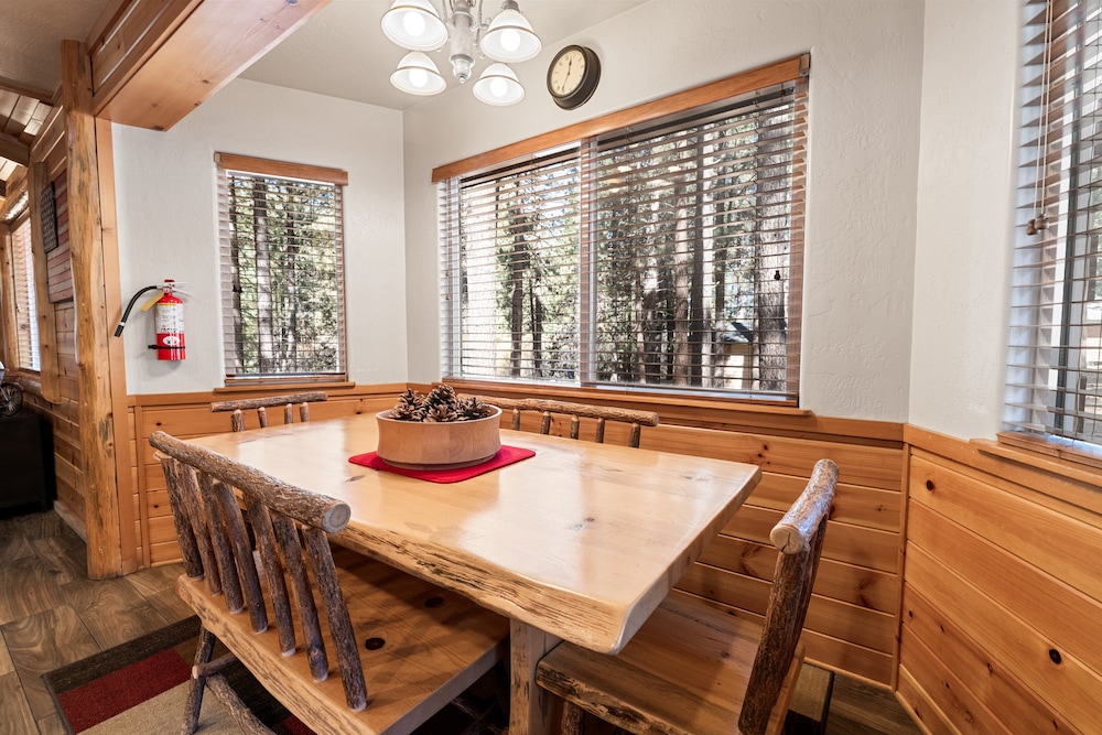 Catalina Creekside Cabin