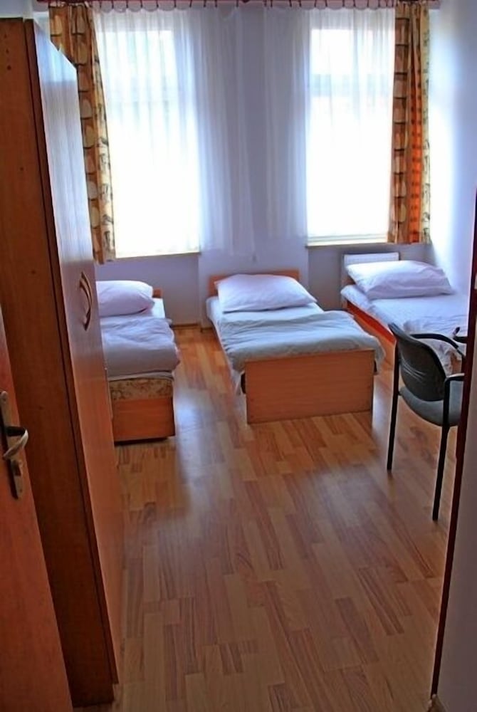 Hostel Firlik