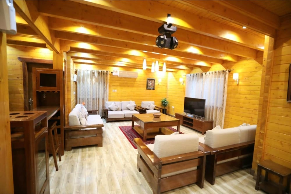 The Land Villas Ammaria