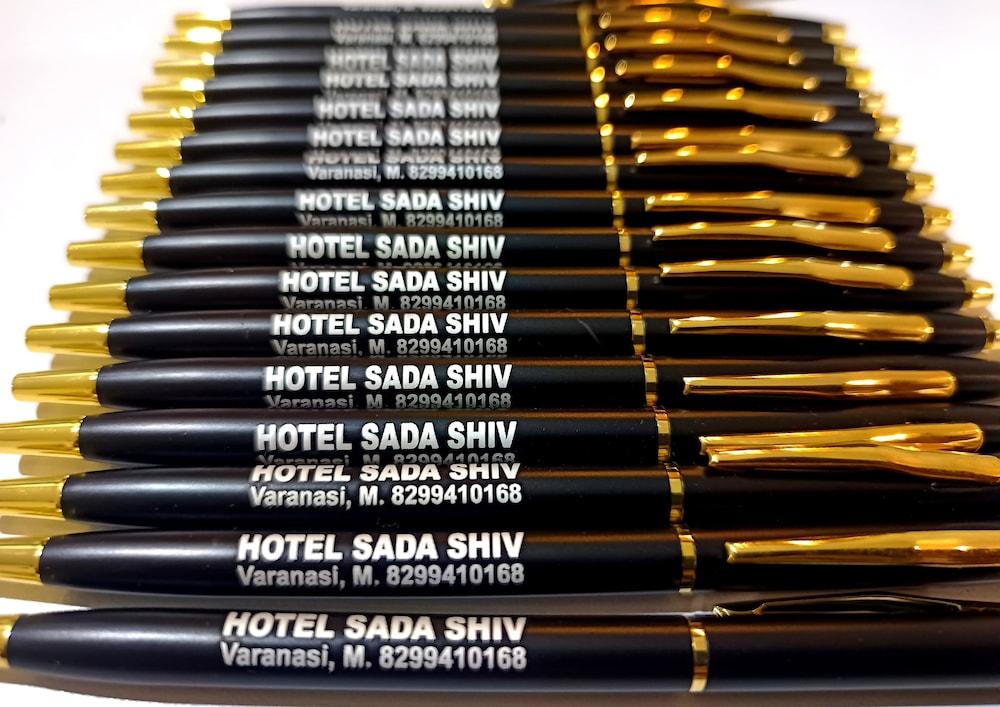 Sada Shiv Guest House near Ganga river
