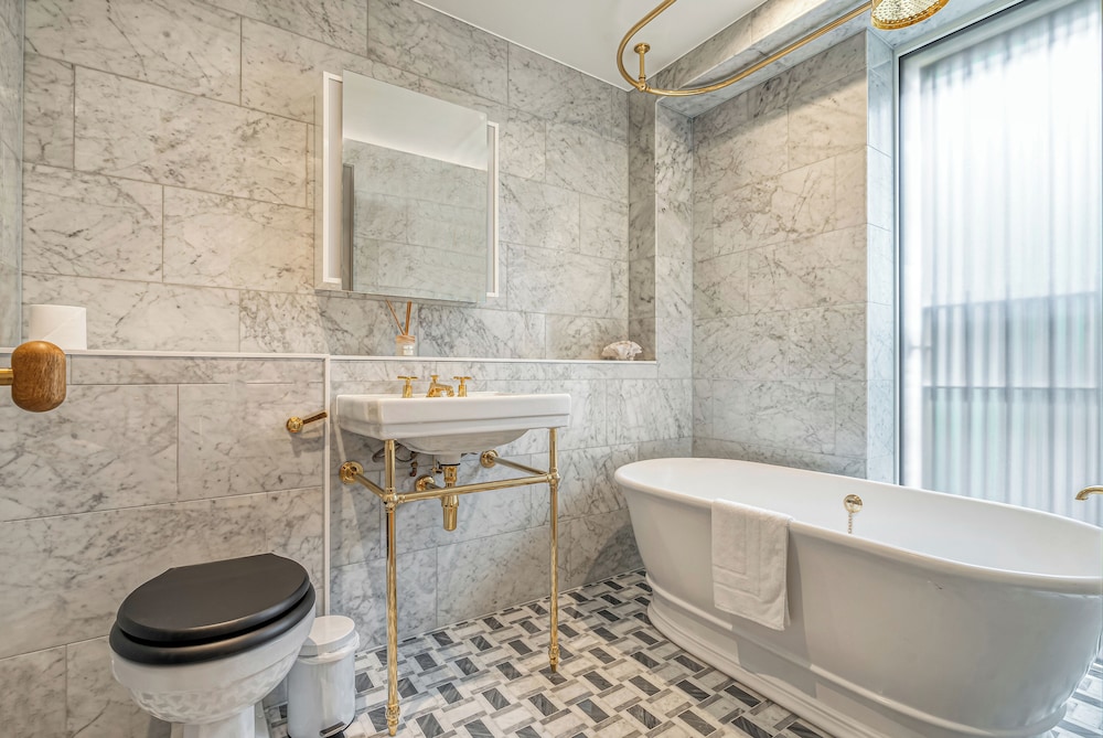 Luxury flats near Big Ben and London Eye