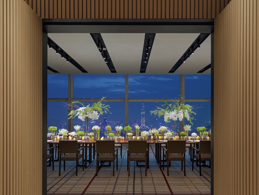 Mandarin Oriental, Shenzhen 113
