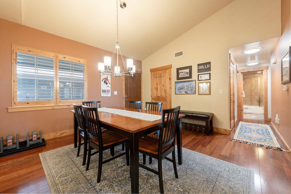 Stunning Mountain Views-Bear Hollow 4402-Spacious 3Bedrooms Near Canyons Village