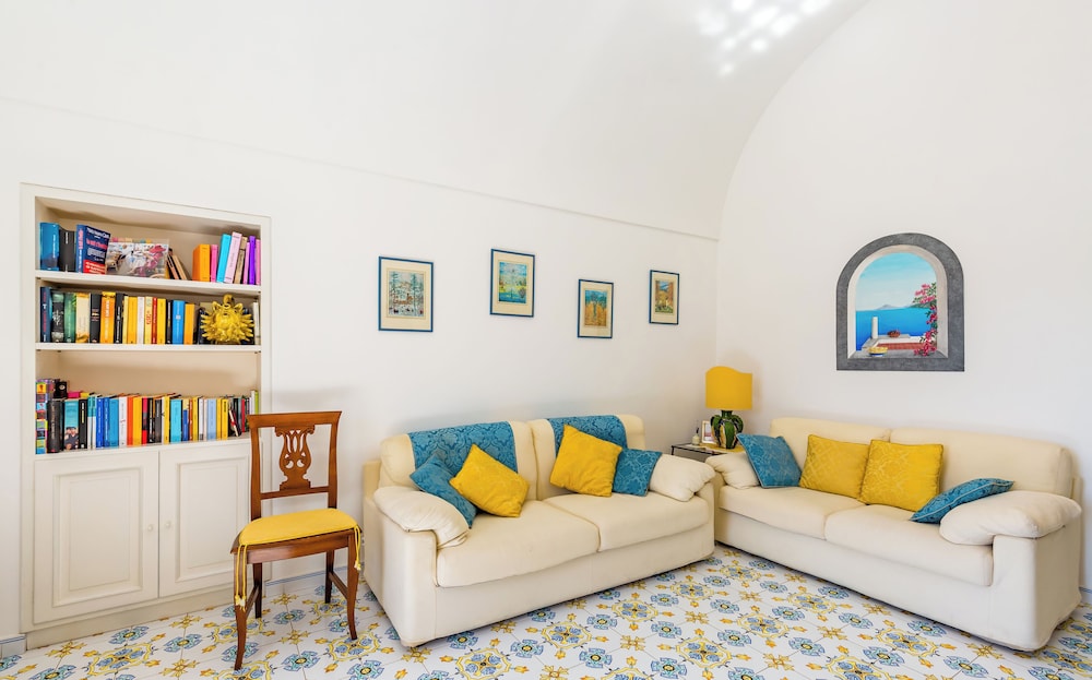 Capri Turquoise by Napoliapartments