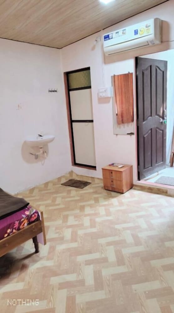 Mauli cottage