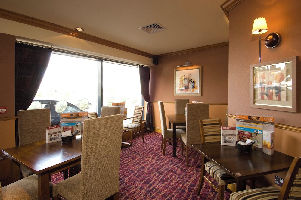 Premier Inn Doncaster Central, photo 14