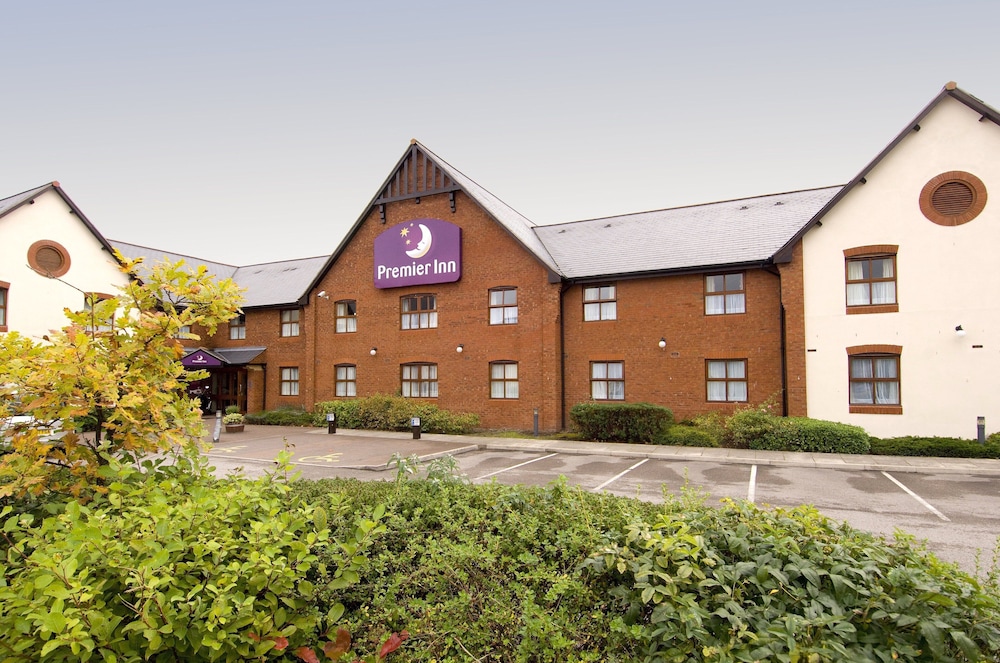 Premier Inn Chester Central - South East