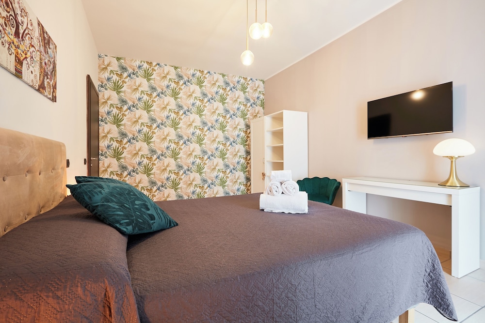 Vicky's Luxury Guesthouse by Napoliapartments