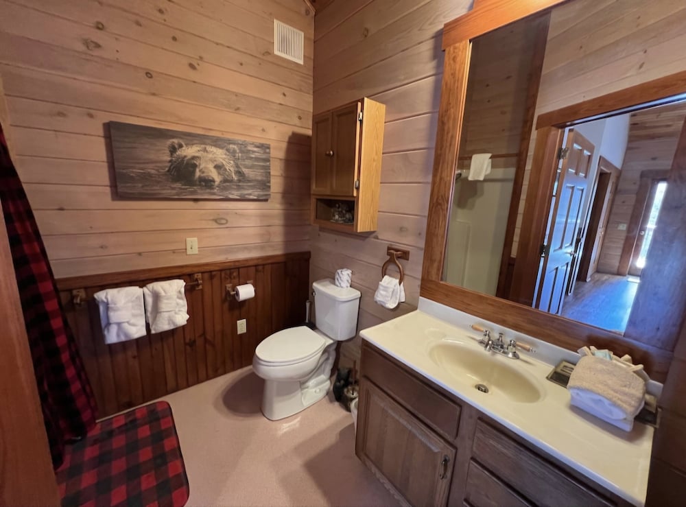 Falcon Crest 1 Bedroom Cabin