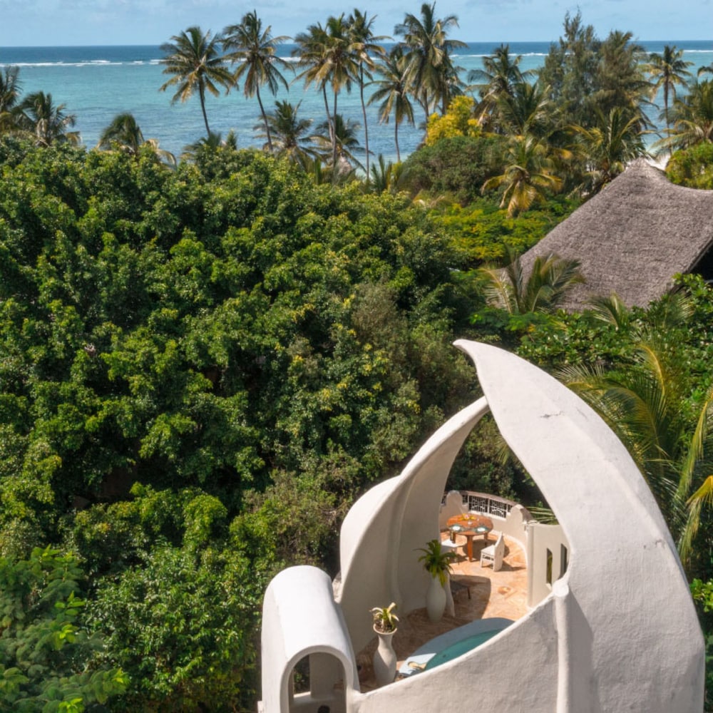 Xanadu Villas Retreat Mawimbi Villa 2Pa view 3