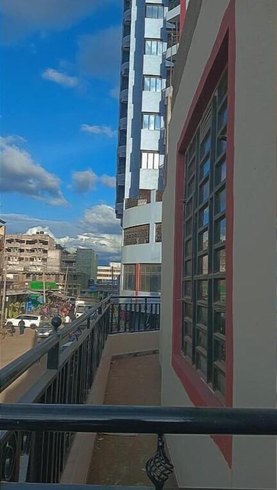 Lucky House Studios Nanyuki