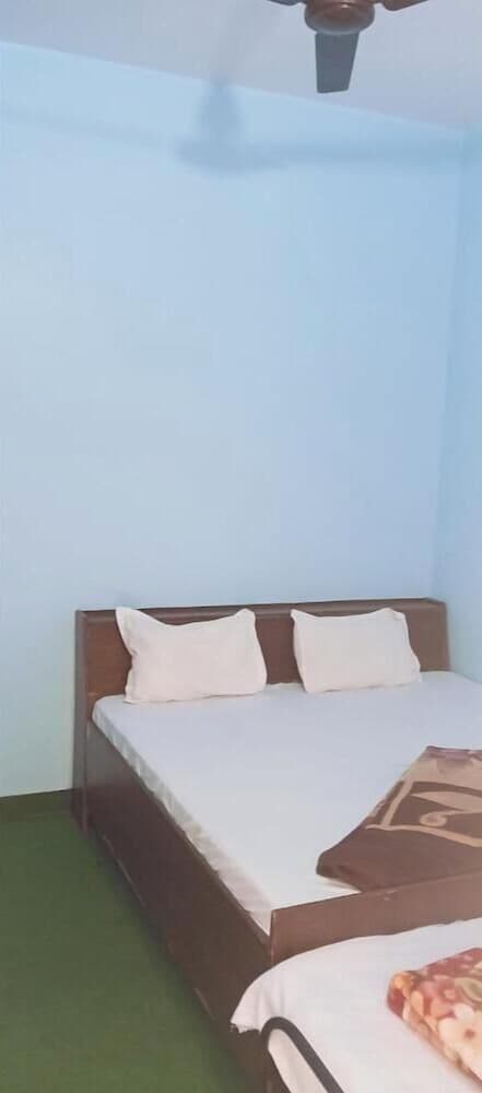 Hotel Dev Darshan & Restaurant