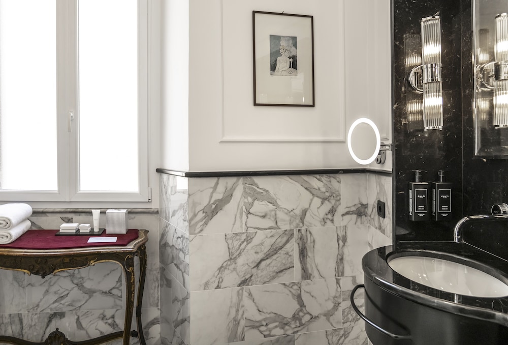 Ricciardelli Luxury Studios