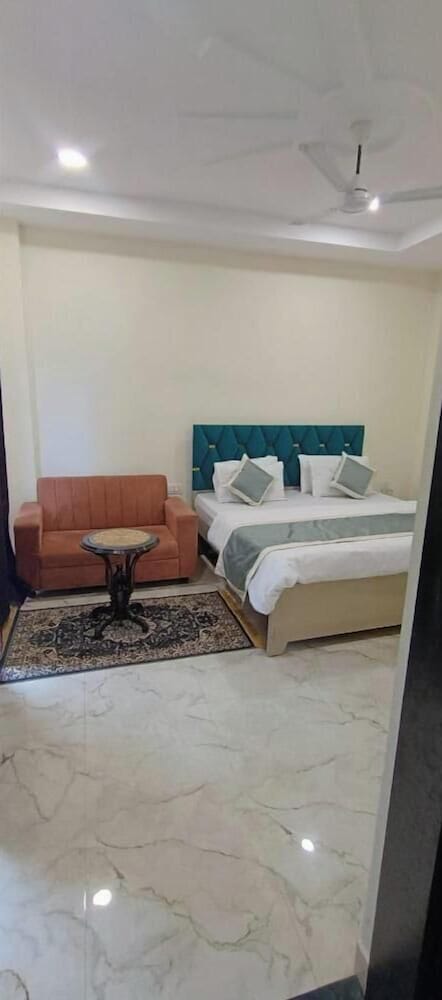Hotel Royal Bliss