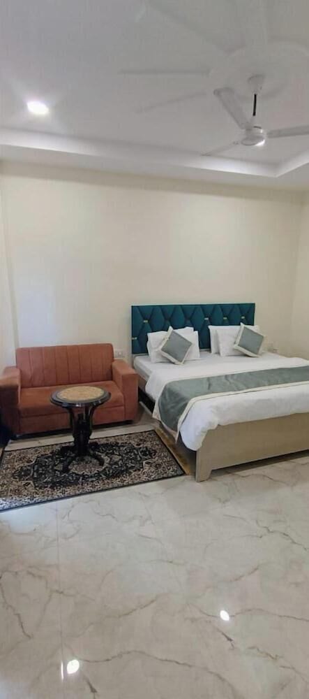 Hotel Royal Bliss