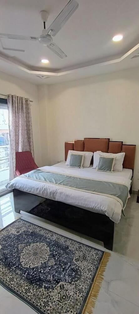 Hotel Royal Bliss