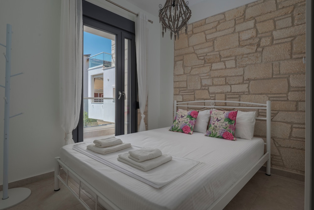 White Pearl Suites Halkidiki