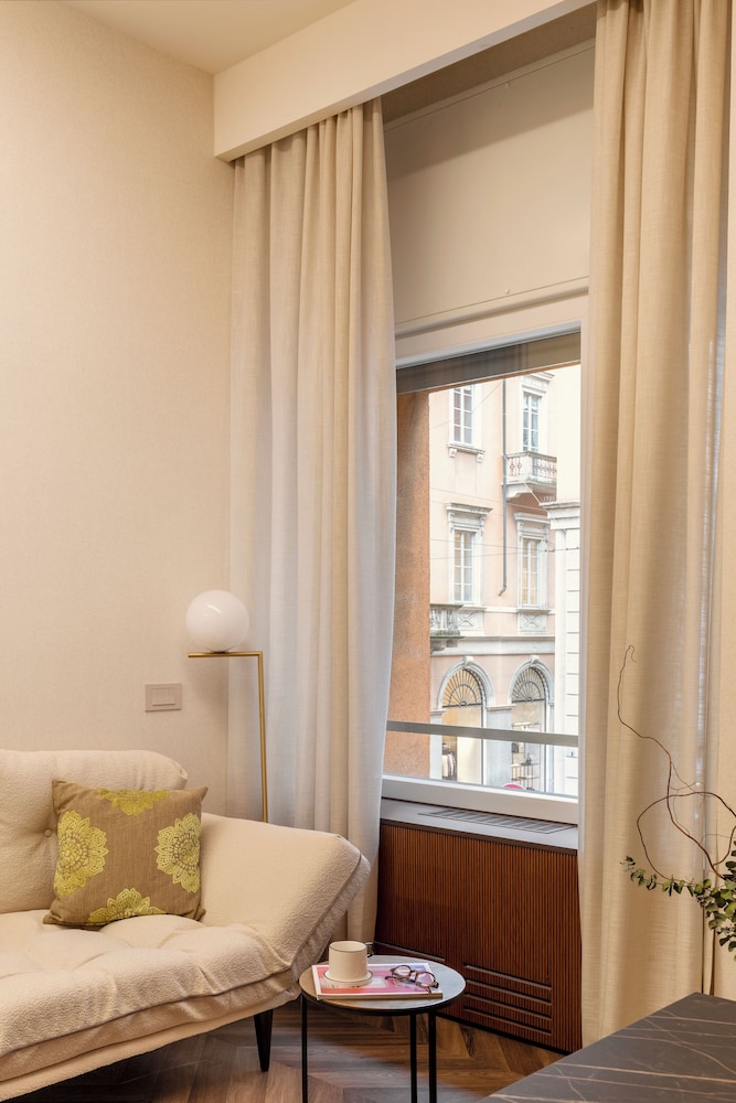 LUMERA STAY - Brera