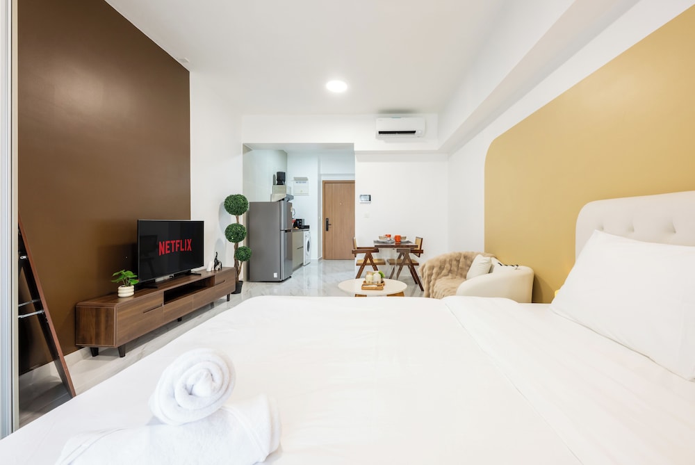 Royal Platinum Condo by Soben Homes