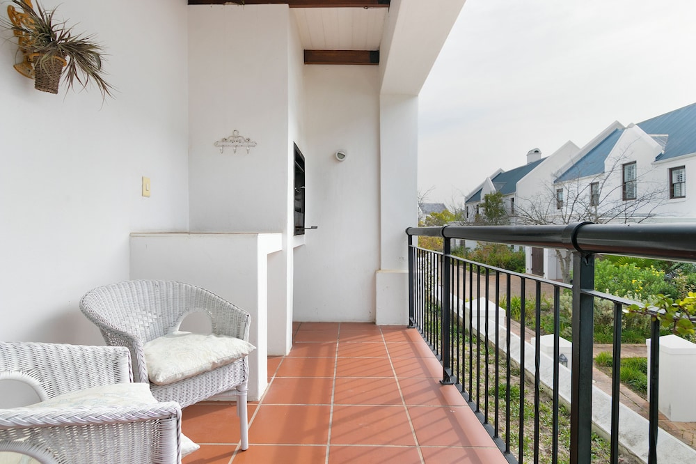 Winelands Golf Lodges at De Zalze
