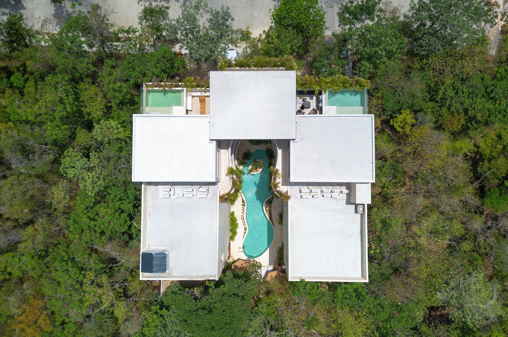 Apartment with Private Pool in Tulum