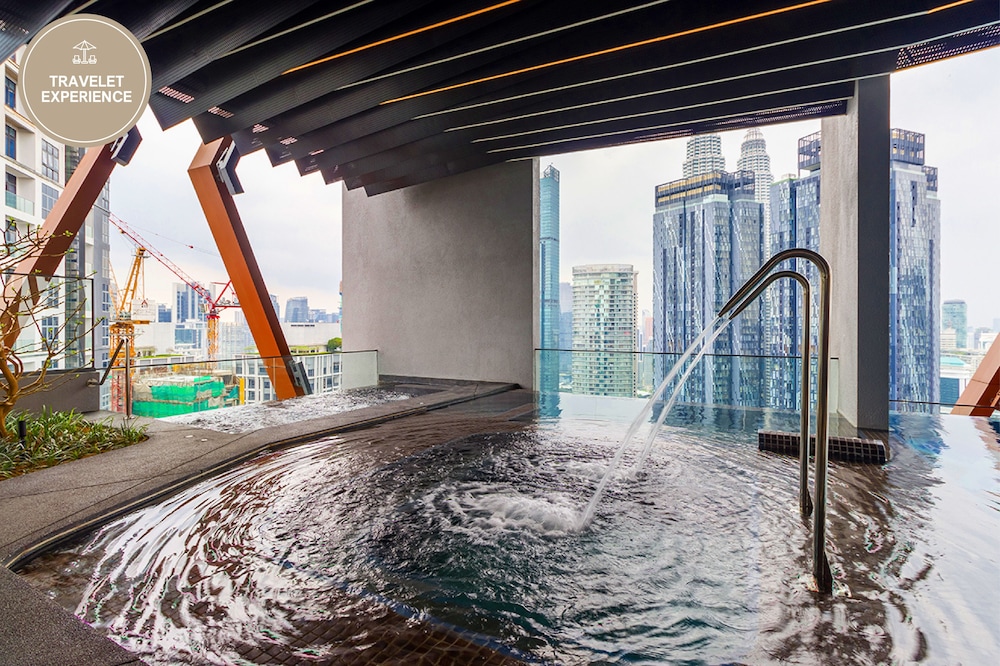 Scarletz Suites by Travelet Experience