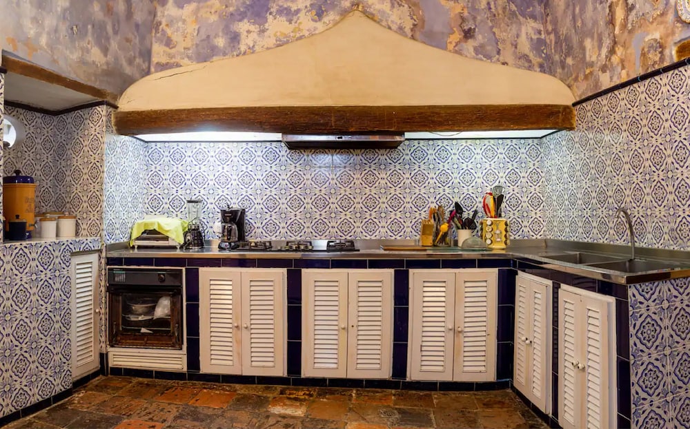 4cb4-1 Old Colonial House In the Historic Center With Pool Breakfast and Wifi