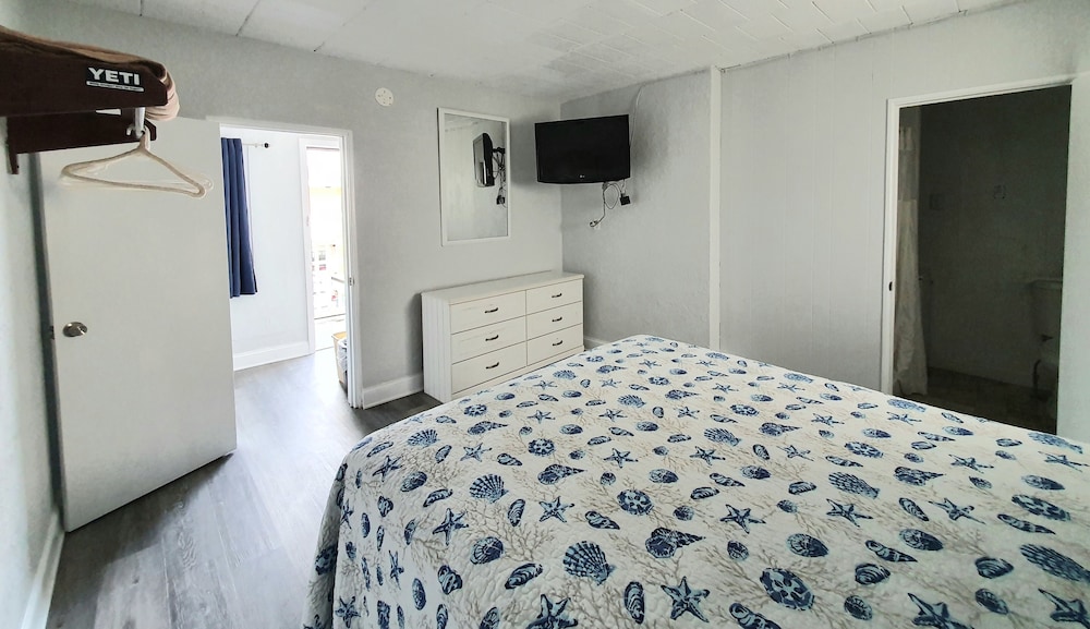 The Coral Sands Motel