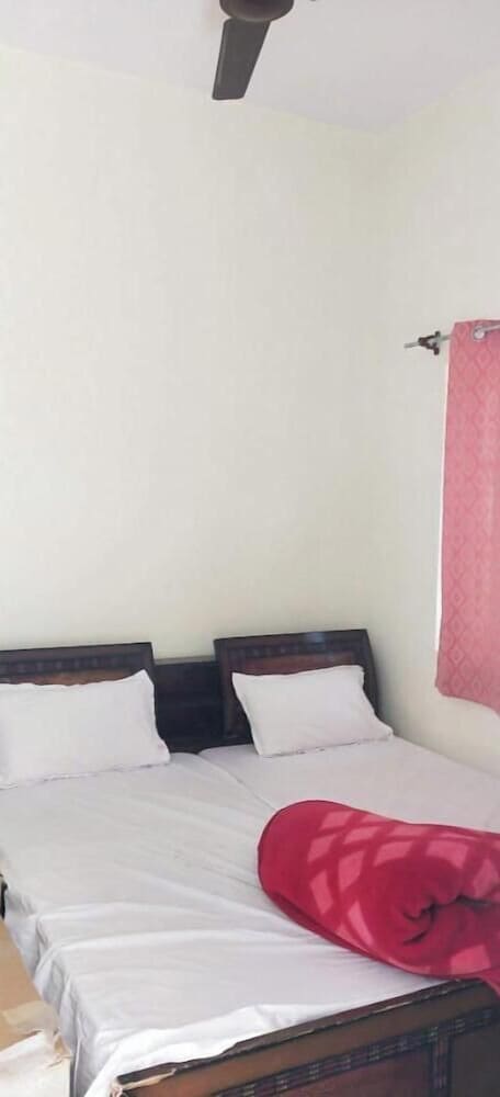 Hotel Dev Darshan & Restaurant