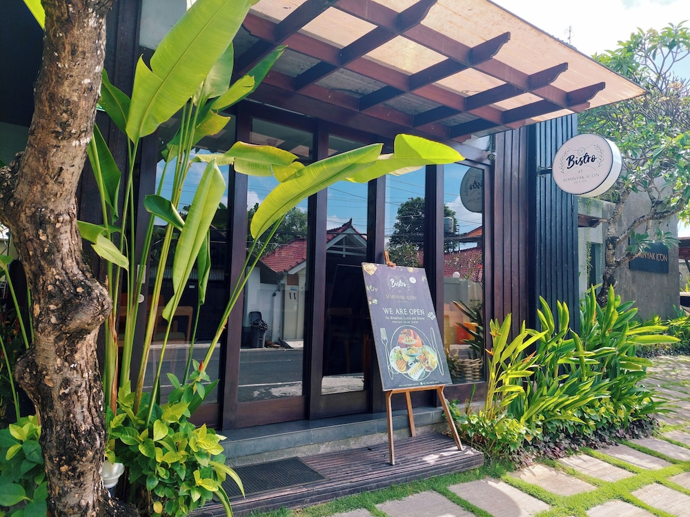 SEMINYAK ICON by Karaniya Experience