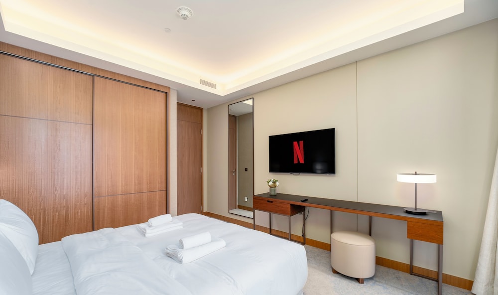 Premium 3BR in Address Opera Burj Khalif